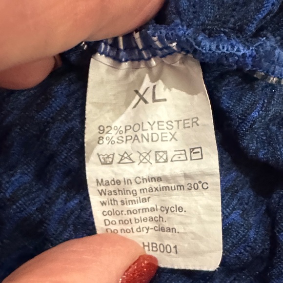 Blue Patterned Leggings with runched back - Picture 4 of 4